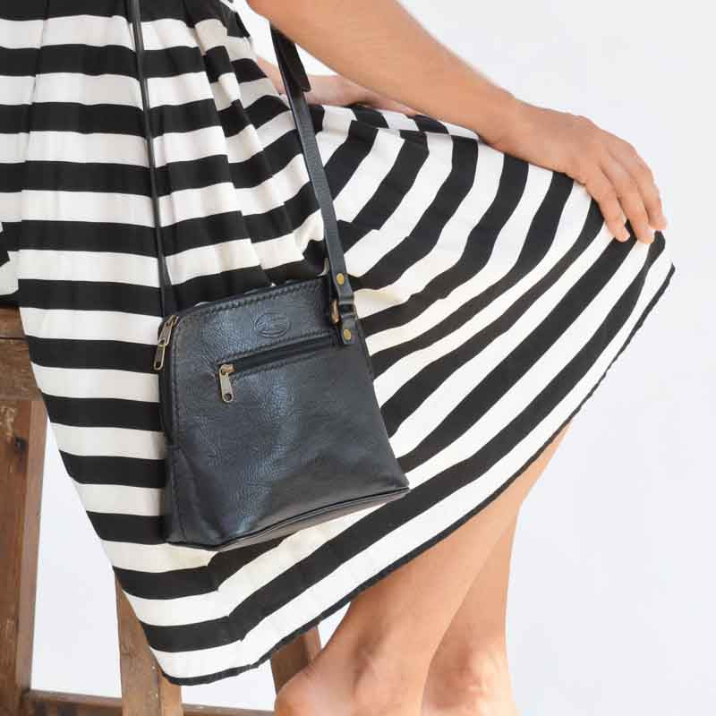 Andrea Leather Sling Bag - Image 5