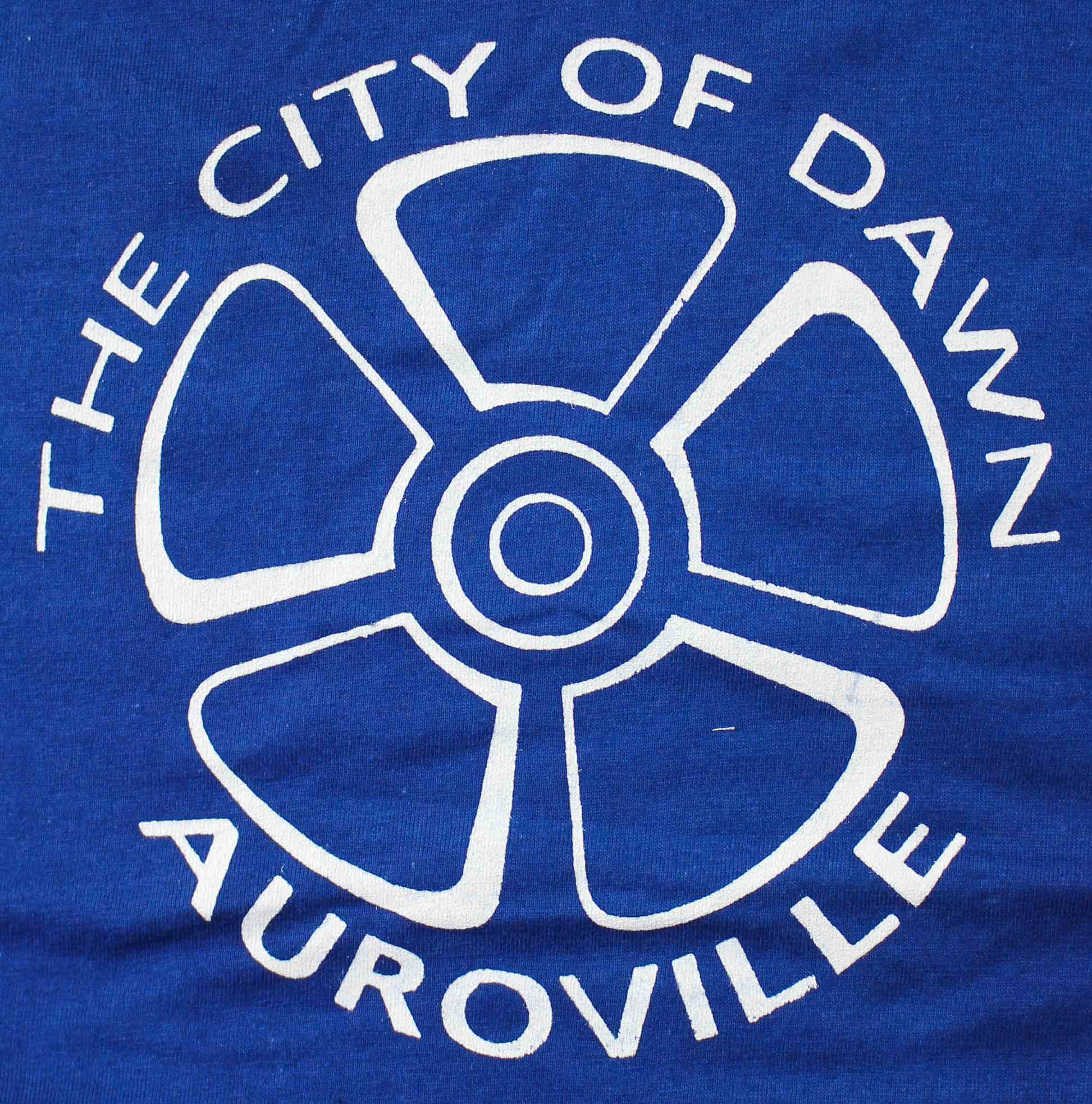 Auroville - City of dawn T-Shirt - Image 5