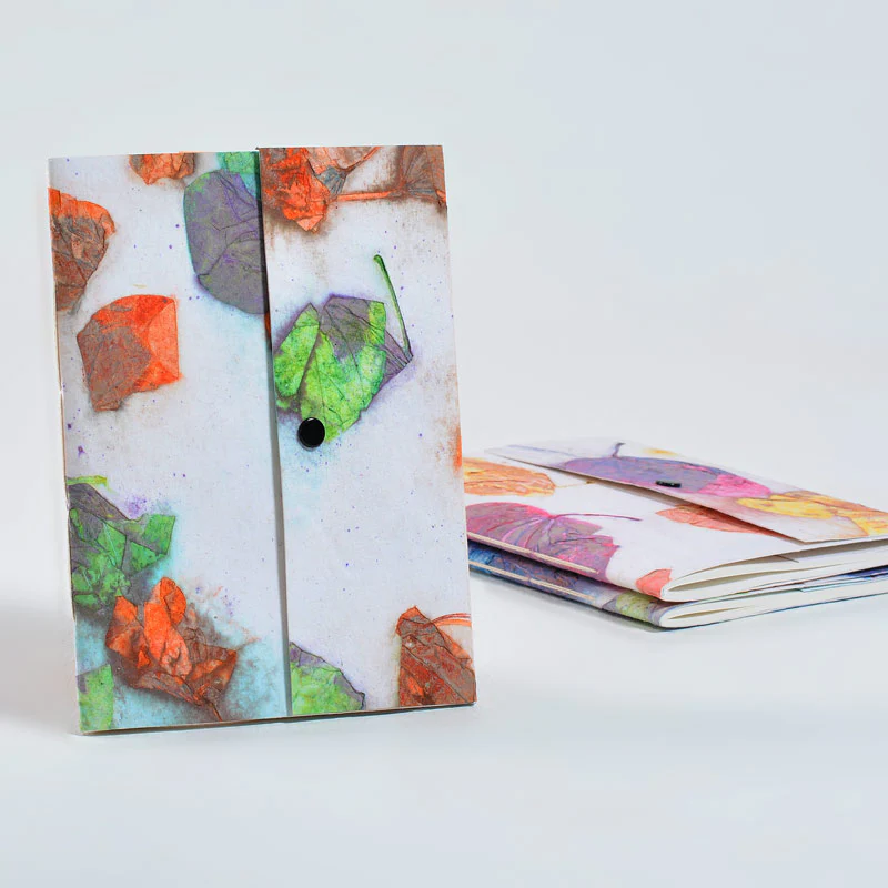 Button Notebook - Flying Object - Image 2