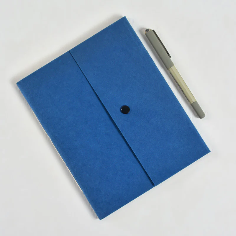 Button Notebook - Plain - Image 2
