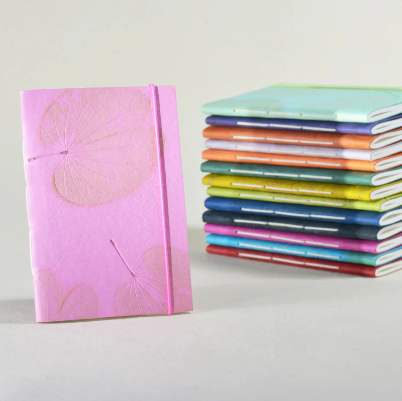 Notebook Medium Summer Imprint with Elastic Closure - Image 12