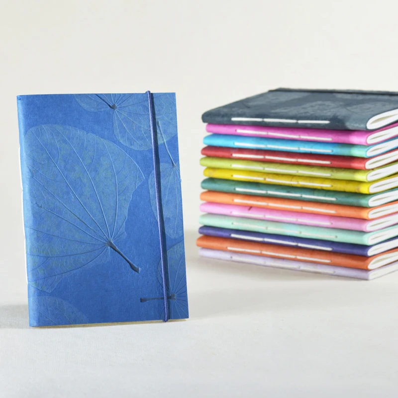 Notebook Medium Summer Imprint with Elastic Closure - Image 5