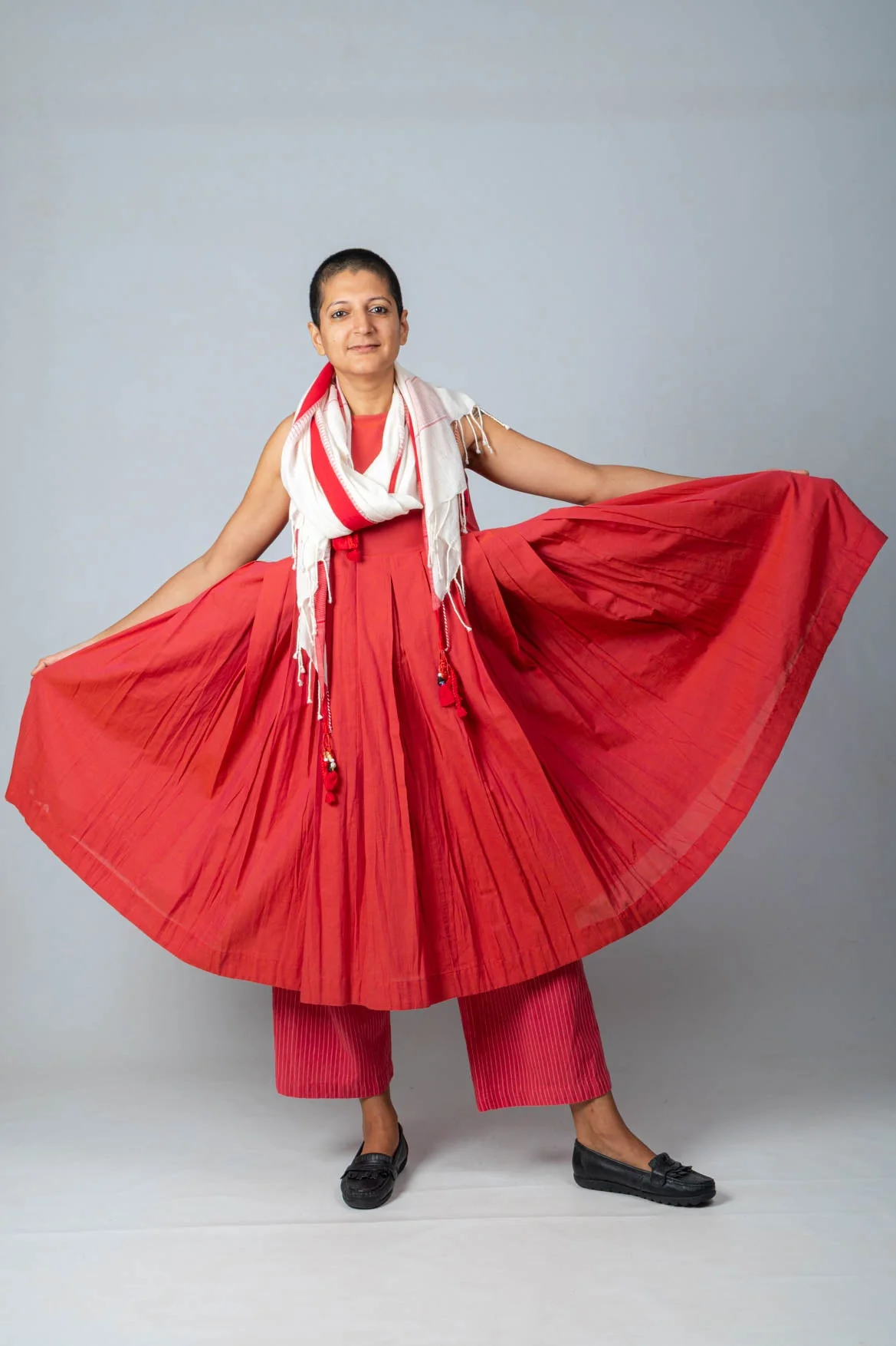 Set of 4- Neelanjana Hand Spun Dress, Jamdani Jacket, Pants & Scarf - Image 6