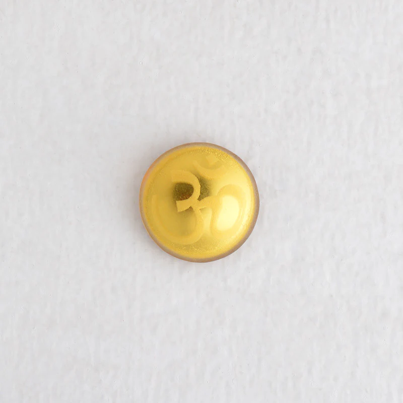 Om Symbol Gold-in-Glass Pendant - Image 3