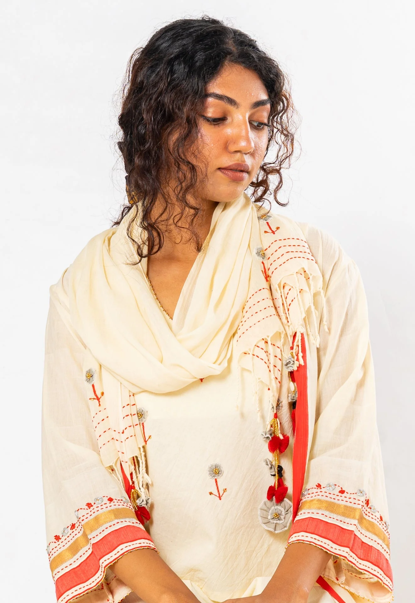 Set of 4- Off White Medicinal Neem Dyed Organic Cotton Set - Image 6