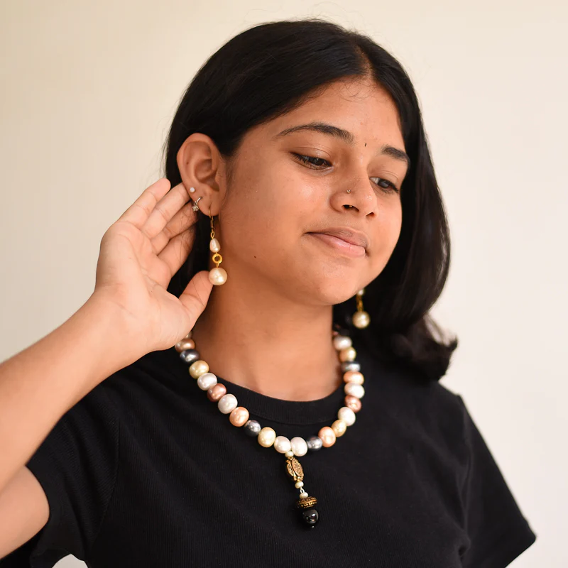 Pearl eclispse statement choker - Image 5