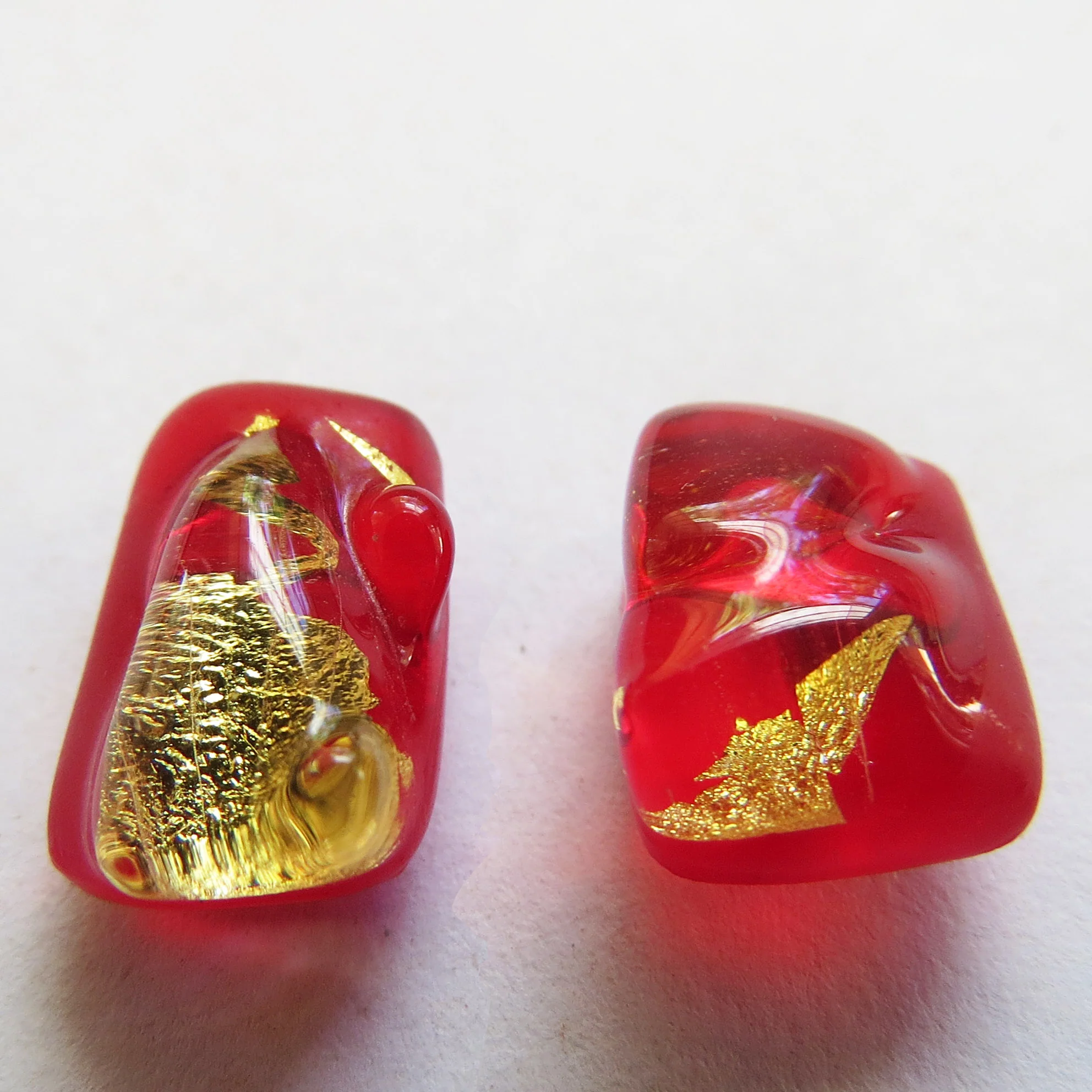 Red Glass with Gold Set - Image 3