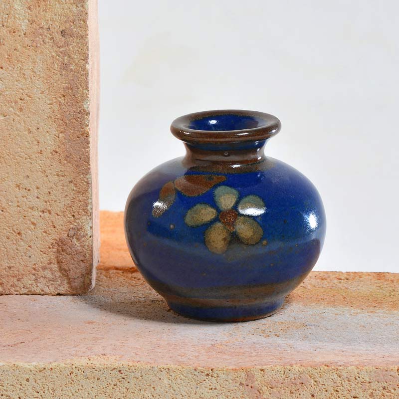 Small Flower Vase - Image 4