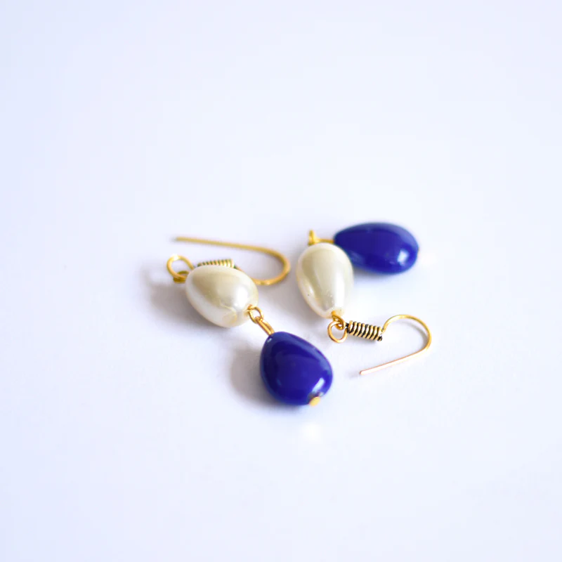 teardrop pearl earring - Image 2