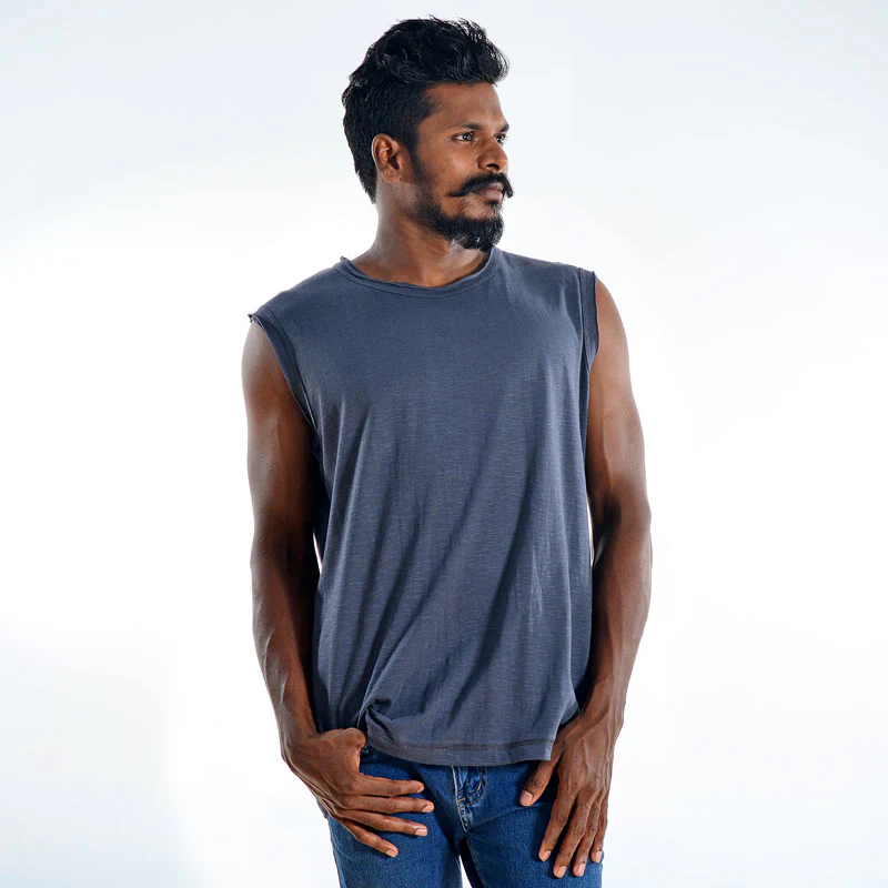 Tony Sleeveless Organic Cotton T-shirt - Image 23